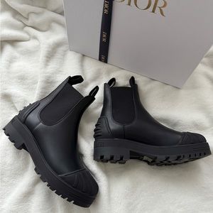 DIOR BOOTS